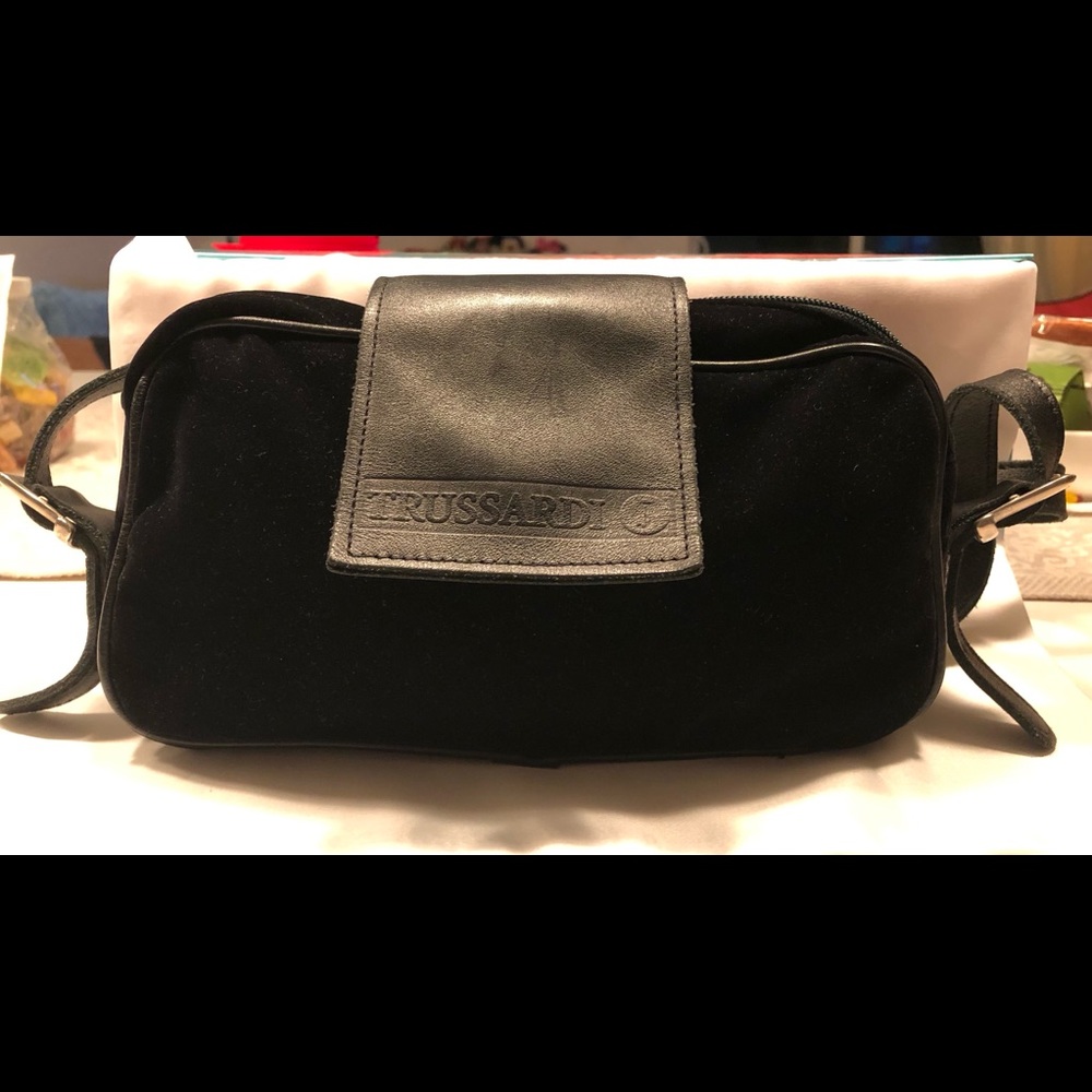 Authentic pre-loved black TRUSSARDI JEANS purse